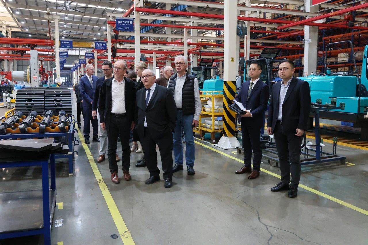 蒙达尔纪市代表团一行考察壹定发智能