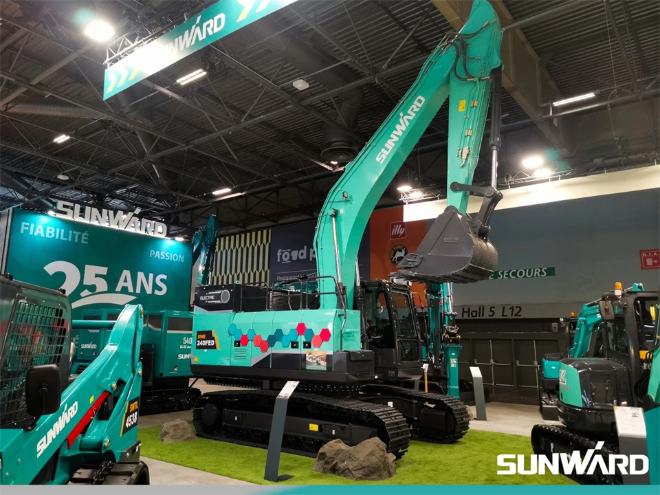 壹定发智能携立异效果亮相2024年法国巴黎工程机械展