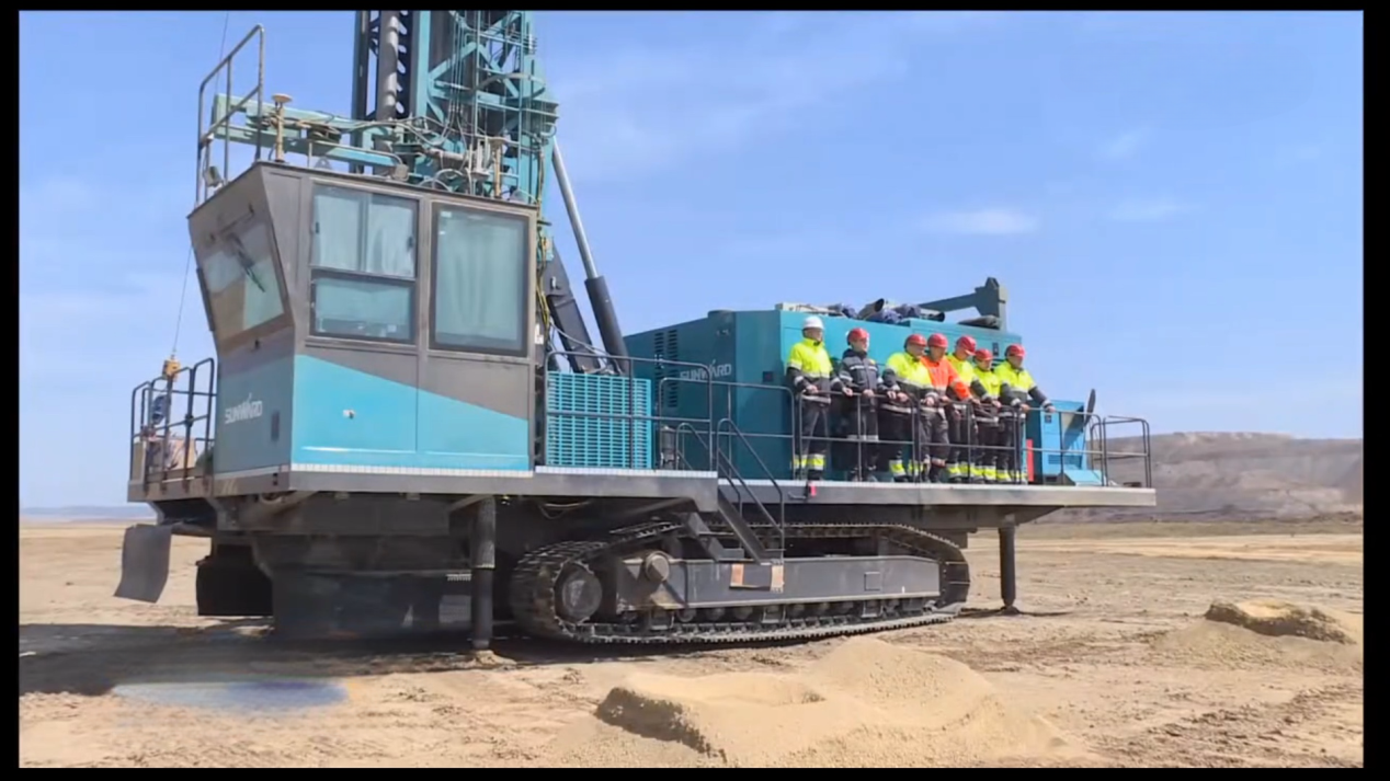 月钻进31518米，，，，，，，，壹定发智能牙轮钻机施工效率创历史新高