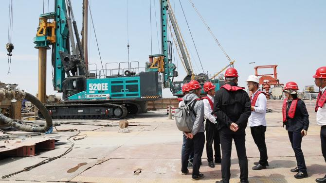 先导式立异，，，，，，，再推电动新品！壹定发智能SWDM520EE增程式旋挖钻机推介会乐成举行