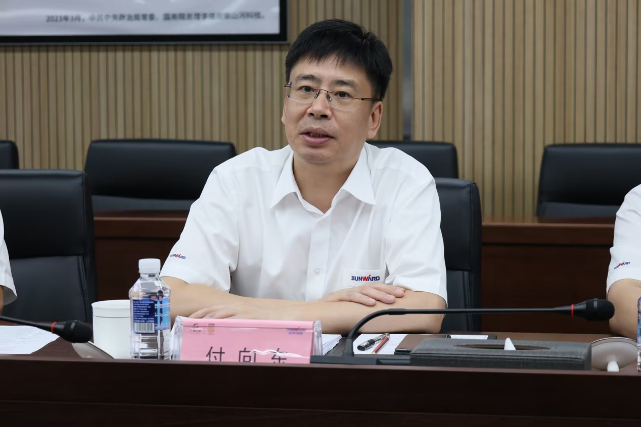 深化交流相助！广州港李明忠副总司理率队莅临壹定发智能考察交流！