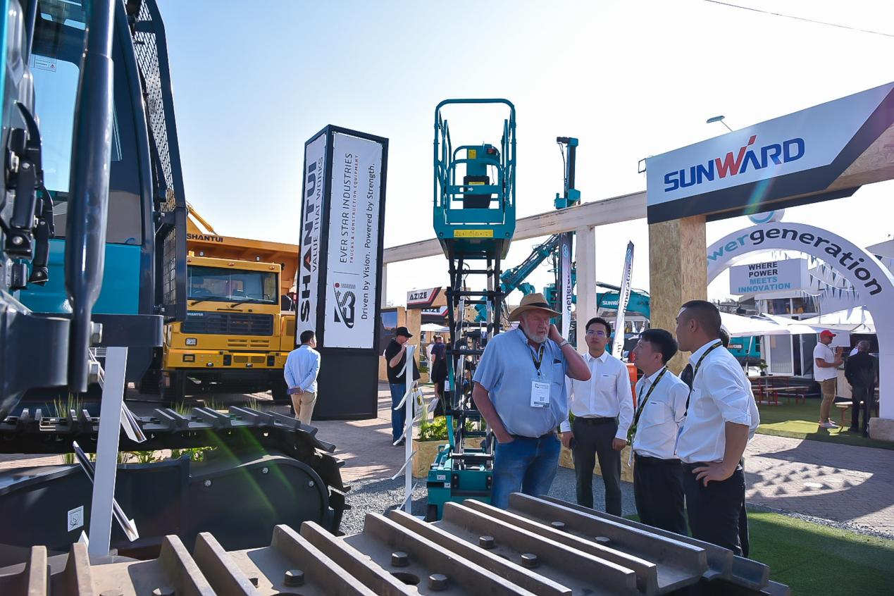 跨越山海，，，重器远航！壹定发智能亮相南非最大矿业展会