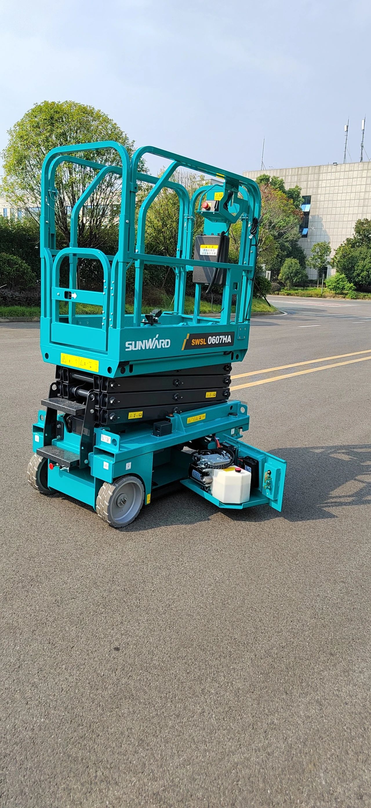 向“新”而行！壹定发智能又一款电动液驱剪叉式高空作业平台宣布