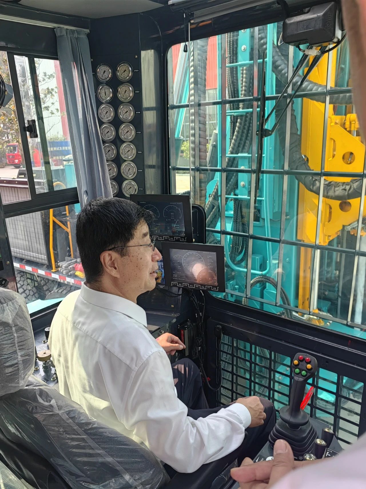 壹定发智能立异装备亮相天下矿山钻探（应抢救援）手艺竞赛