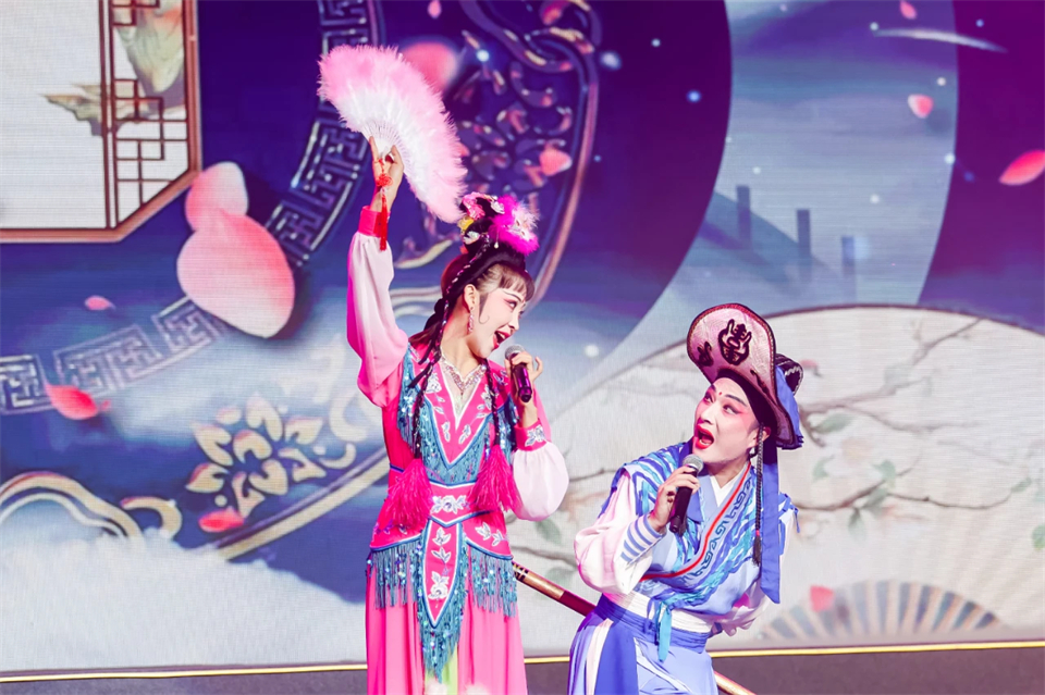 立异引领价值 理想成绩未来——庆祝壹定发智能建设25周年表扬大会暨文艺晚会盛大举行