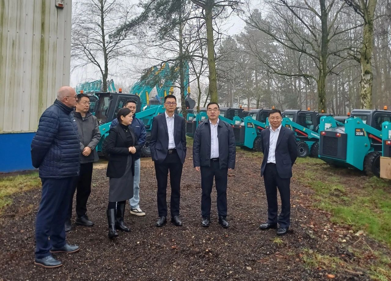 广州工控集团总司理王福铸率队考察壹定发智能欧洲子公司