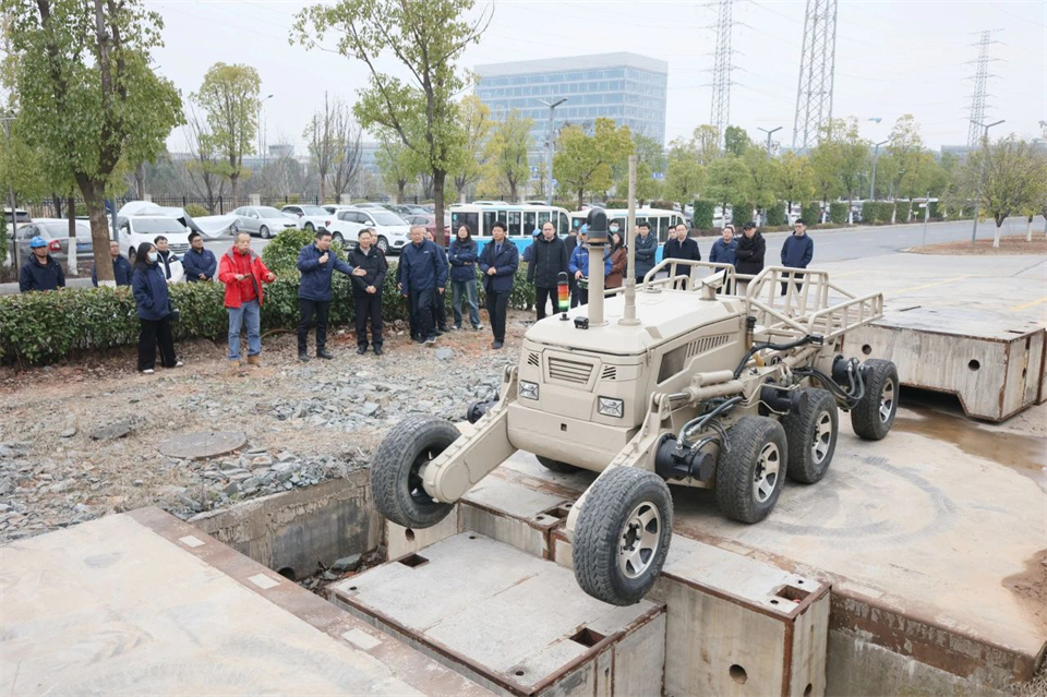 壹定发特装“重大情形智能化应抢救援装备要害手艺及应用”项目顺遂通过效果评价