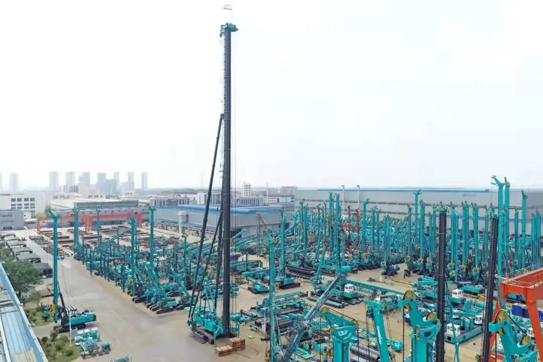 壹定发智能高端工程装备智能工厂项目荣获“2024年度中国智能制造最佳应用实践案例”