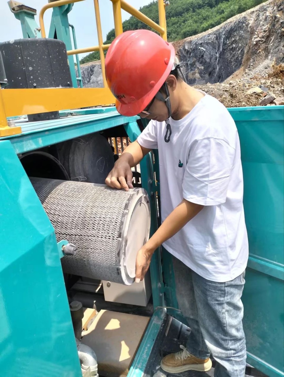 跨越壹定发万里 智启效劳新程——壹定发矿岩“效劳万里行”活动走进海螺水泥