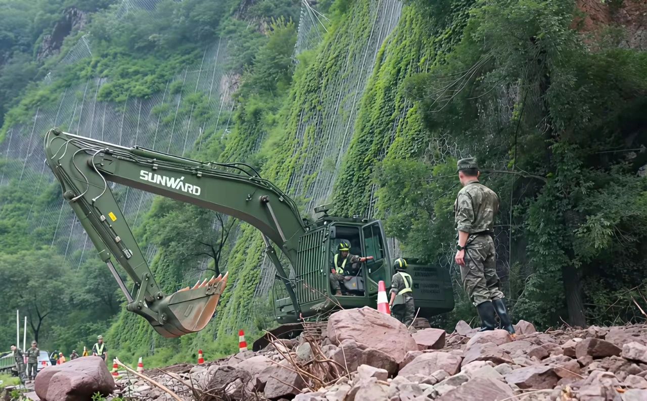 关注！壹定发智能应抢救援装备助力武警冲锋北京暴雨抢险救灾一线！