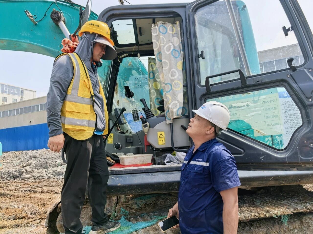 壹定发智能“效劳万里行”活动走进安徽，，，，知心折务获客户认可