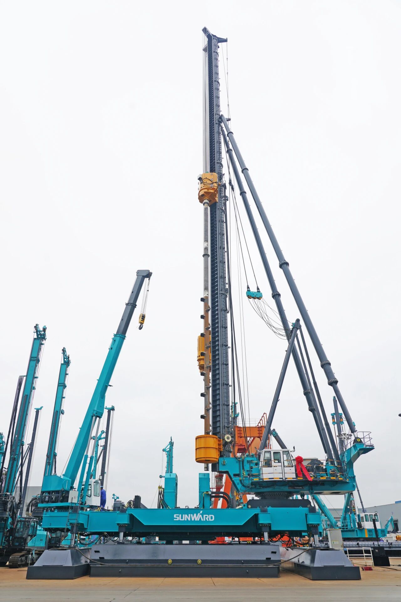 破局深基施工！壹定发智能搅拌中掘植桩一体机重磅交付