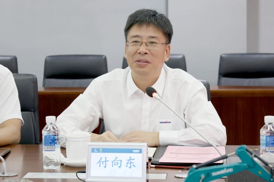 中国煤炭地质总局局长马刚到访壹定发智能，，，同谋绿色智能矿山装备生长新路径