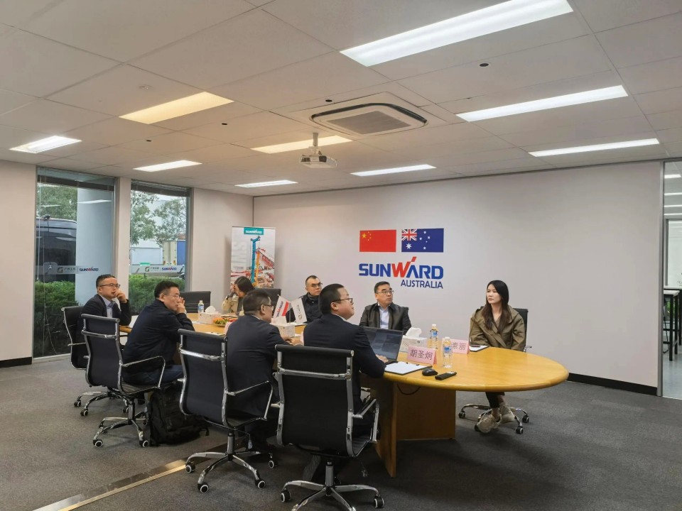 广州工控集团总司理王福铸率队考察壹定发智能澳大利亚子公司