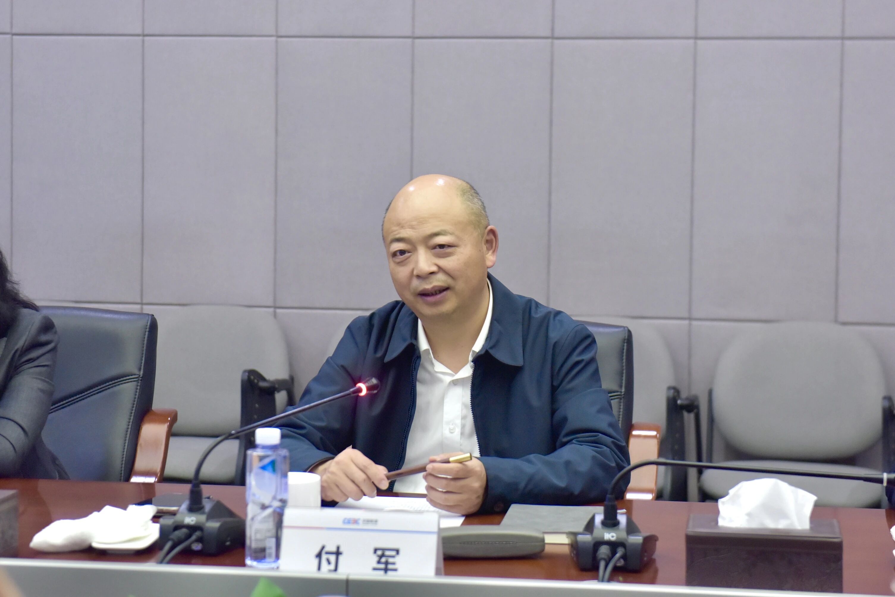 壹定发智能与易普力开展座谈交流，，，谱写互利共赢新篇章