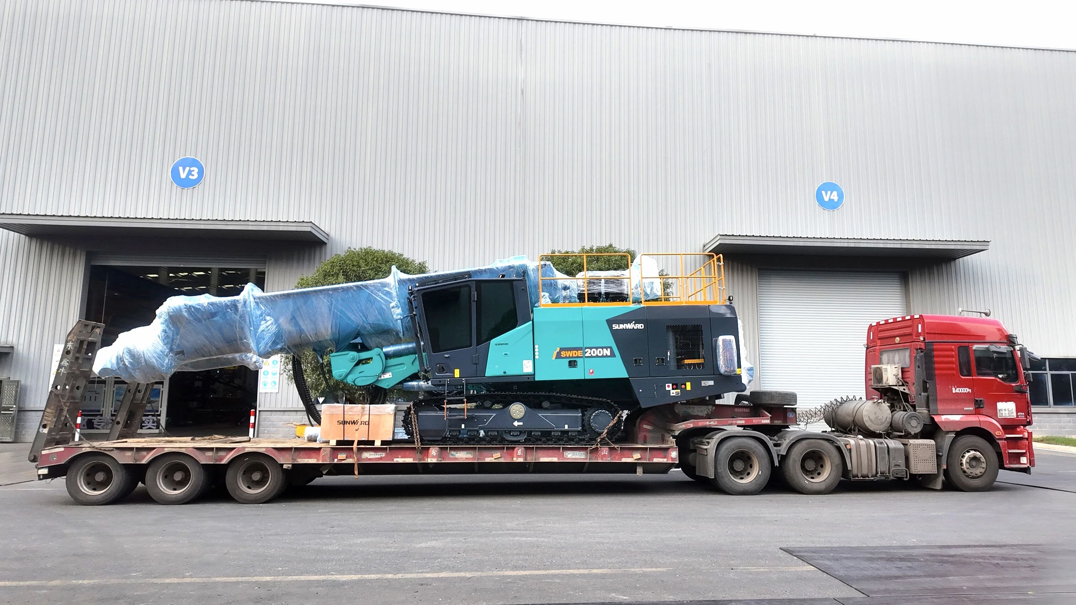 挑战高海拔高寒工况，，，，，，，壹定发智能臂式潜孔钻机上岸南美市场