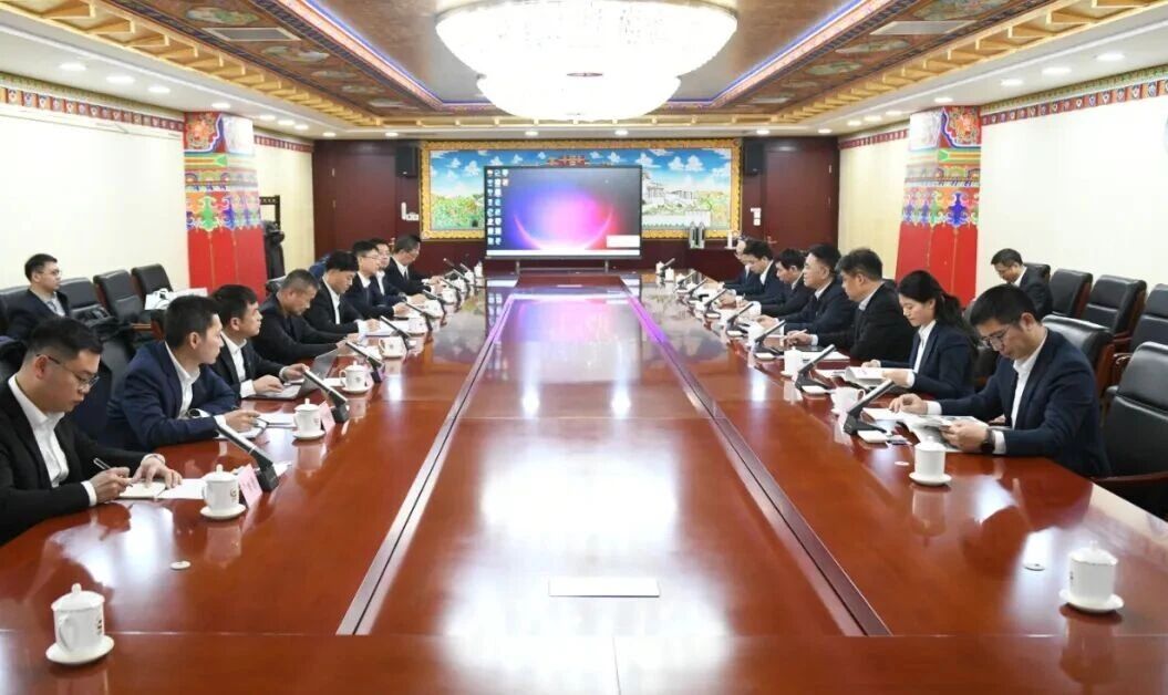 广州工控集团董事长景广军率壹定发智能团队到中国黄金集团造访交流