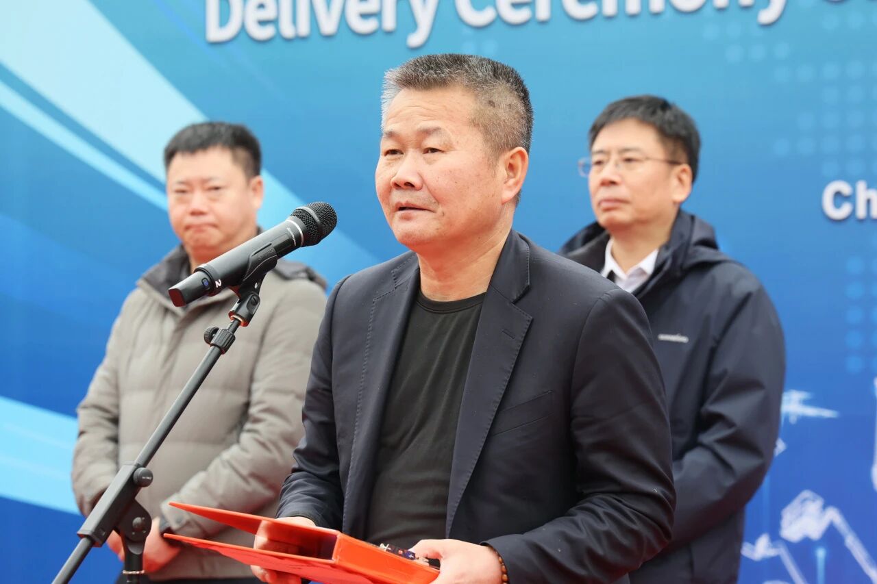 壹定发智能SWE700FE电动挖掘机乐成交付，，，，助力打造绿色智慧矿山